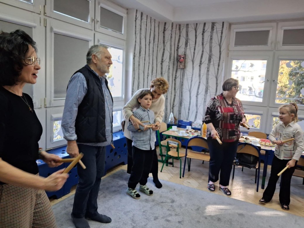 Dzień Babci i Dziadka w grupie Muminki - Zdjęcie 30