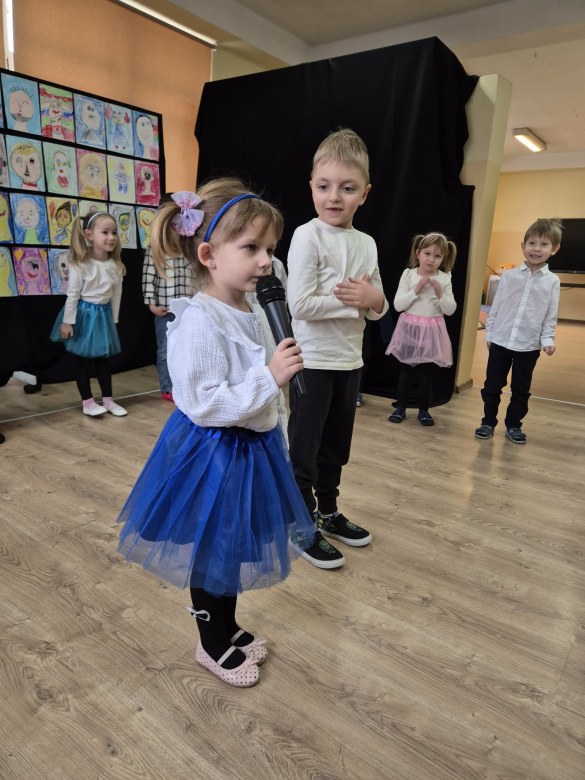 Dzień Babci i Dziadka w grupie Liski - Zdjęcie 6