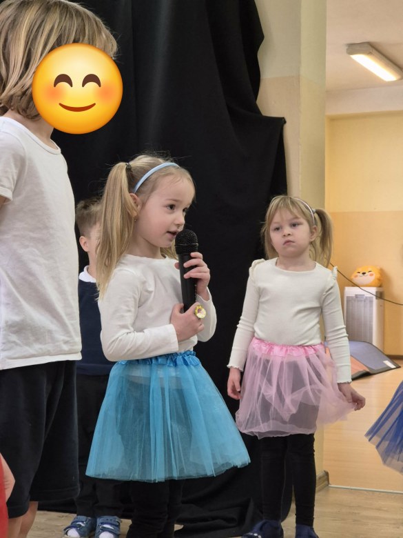 Dzień Babci i Dziadka w grupie Liski - Zdjęcie 8