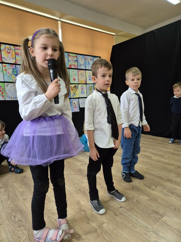 Dzień Babci i Dziadka w grupie Liski - Zdjęcie 4