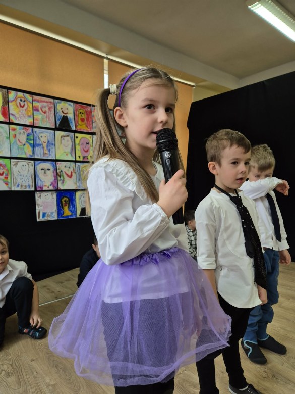 Dzień Babci i Dziadka w grupie Liski - Zdjęcie 13