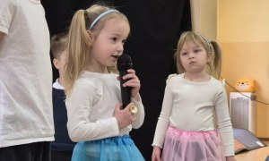 Dzień Babci i Dziadka w grupie Liski - Zdjęcie 8