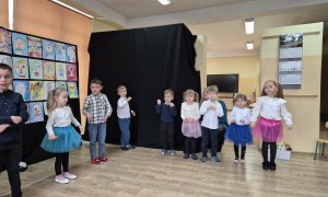 Dzień Babci i Dziadka w grupie Liski - Zdjęcie 12