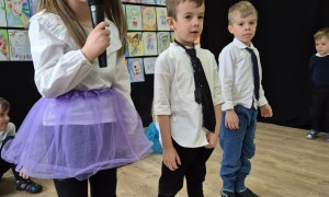 Dzień Babci i Dziadka w grupie Liski - Zdjęcie 4