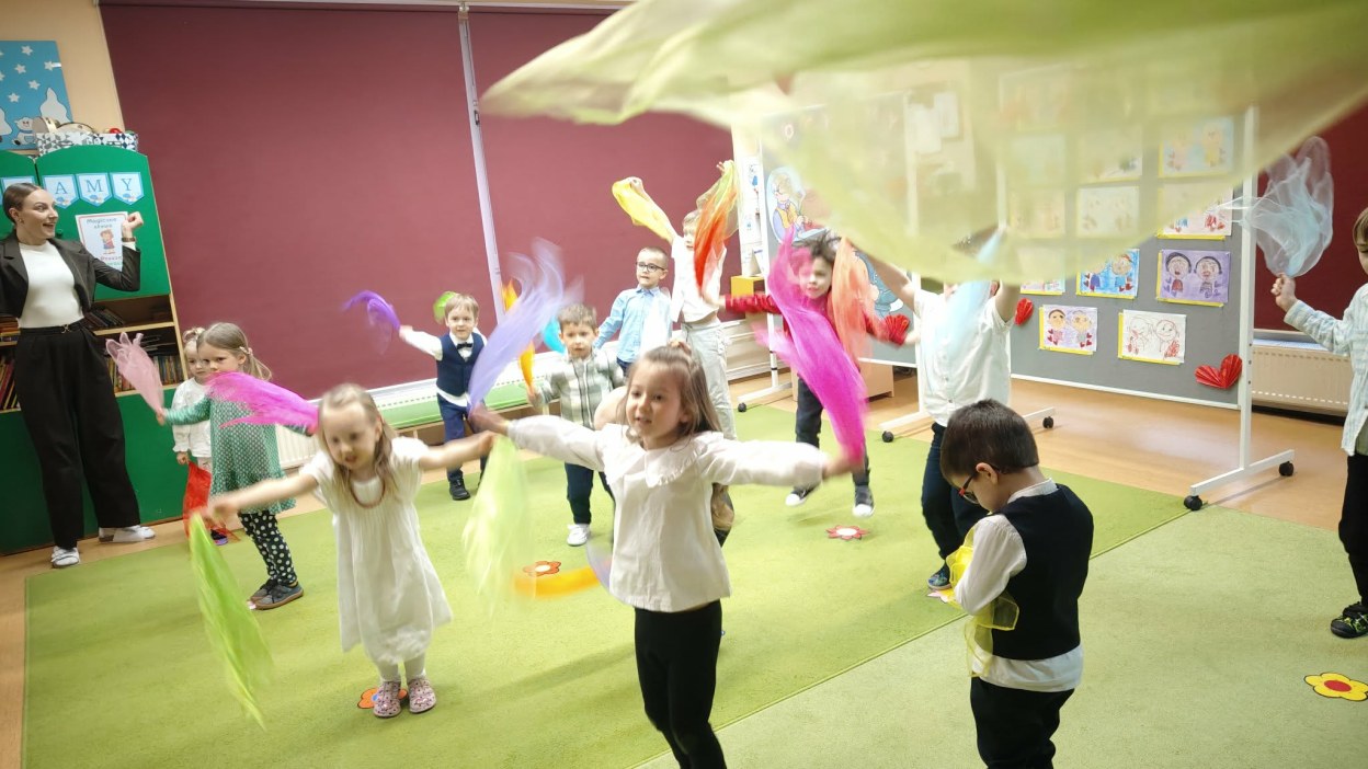 Dzień Babci i Dziadka w grupie Żabki - Zdjęcie 19