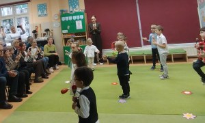 Dzień Babci i Dziadka w grupie Żabki - Zdjęcie 12