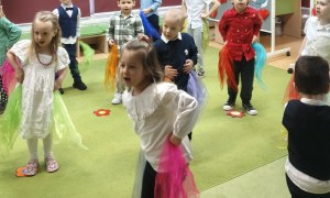 Dzień Babci i Dziadka w grupie Żabki - Zdjęcie 15