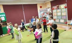 Dzień Babci i Dziadka w grupie Żabki - Zdjęcie 18