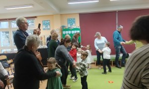 Dzień Babci i Dziadka w grupie Żabki - Zdjęcie 34