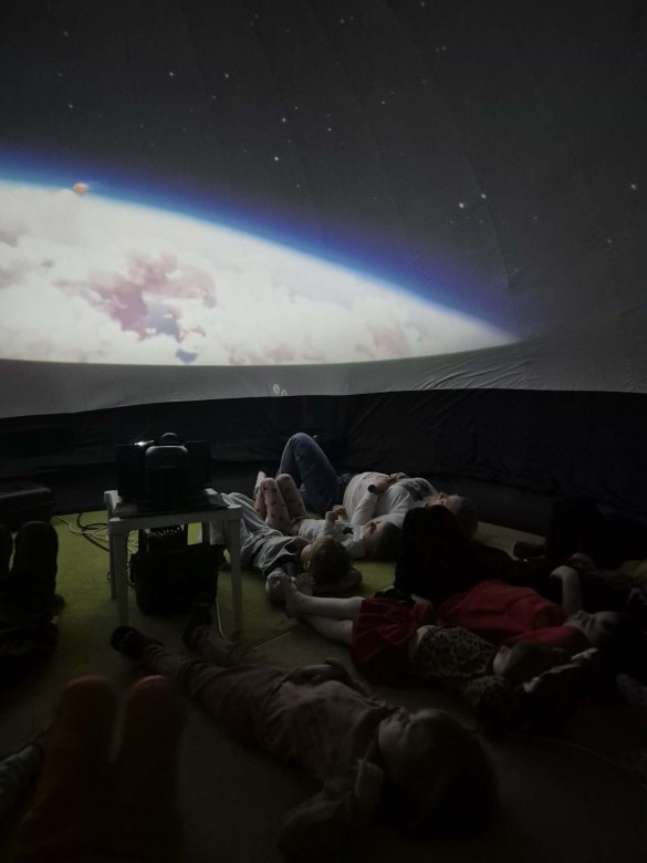 Kino Sferyczne w Przedszkolu - Zdjęcie 16