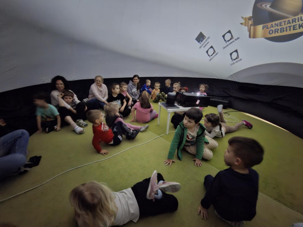 Kino Sferyczne w Przedszkolu - Zdjęcie 30