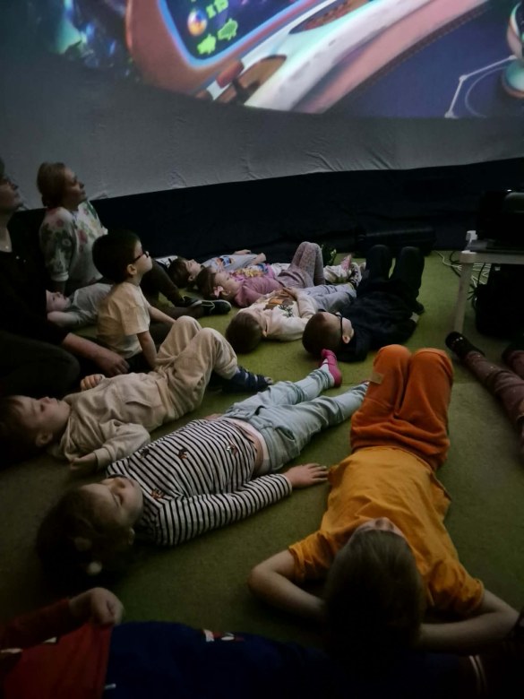 Kino Sferyczne w Przedszkolu - Zdjęcie 32