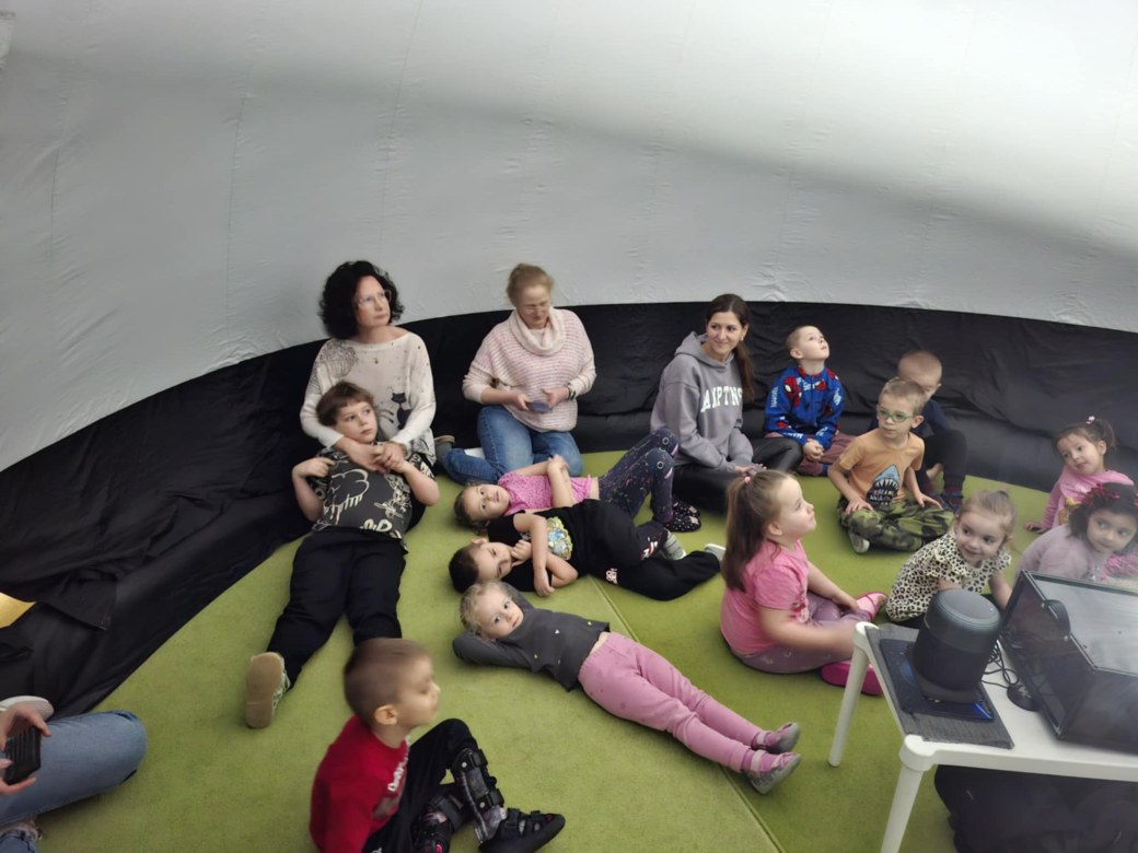 Kino Sferyczne w Przedszkolu - Zdjęcie 34