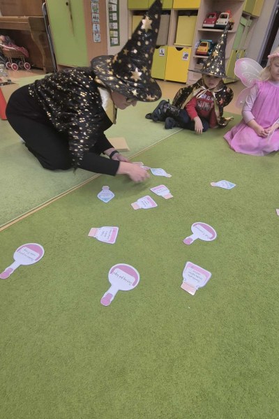 Sówki: Andrzejkowe Czary Mary