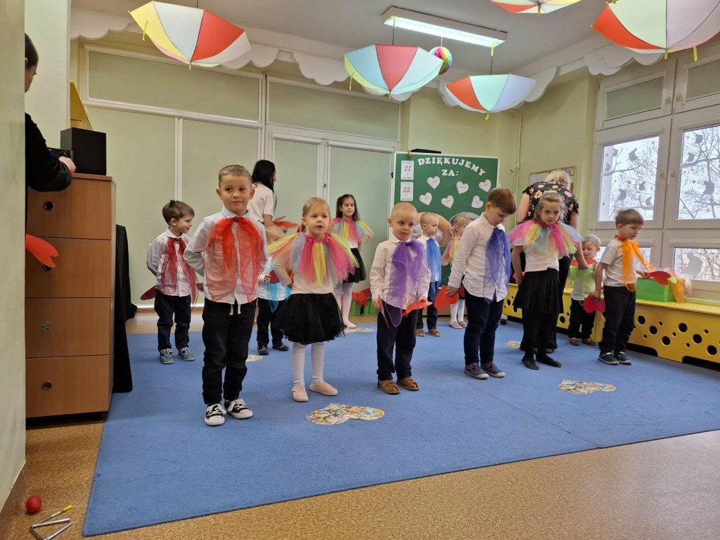 Dzień Babci i Dziadka w grupie Misie - Zdjęcie 12