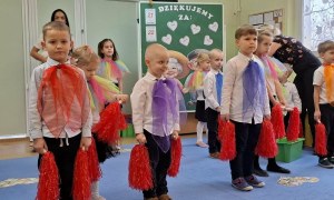 Dzień Babci i Dziadka w grupie Misie - Zdjęcie 10