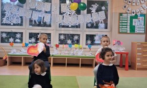 Dzień Babci i Dziadka w grupie Sówki - Zdjęcie 131