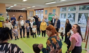 Dzień Babci i Dziadka w grupie Sówki - Zdjęcie 134