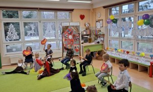 Dzień Babci i Dziadka w grupie Sówki - Zdjęcie 15