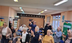 Dzień Babci i Dziadka w grupie Sówki - Zdjęcie 43