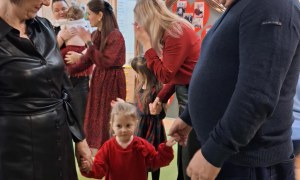 Dzień Babci i Dziadka w grupie Sówki - Zdjęcie 68