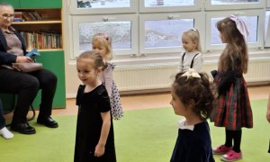 Dzień Babci i Dziadka w grupie Sówki - Zdjęcie 20