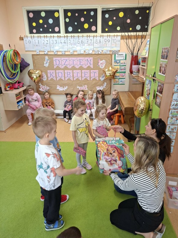 Sówki: Dzień Kobiet - Zdjęcie 15