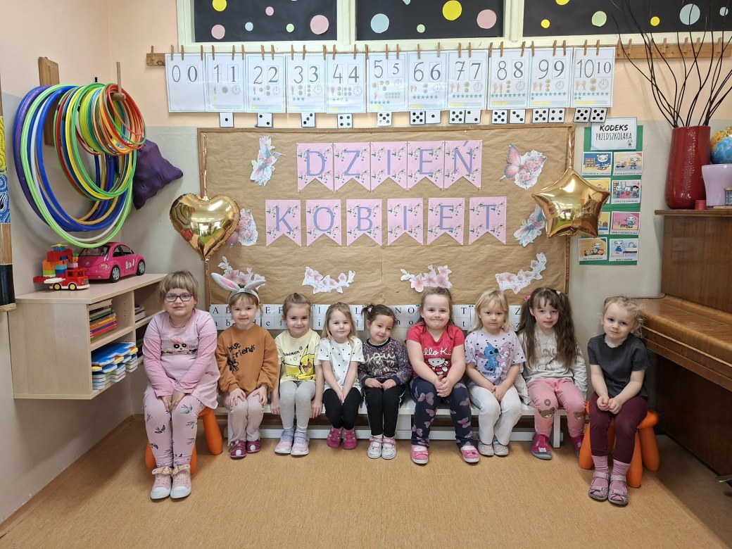 Sówki: Dzień Kobiet - Zdjęcie 1