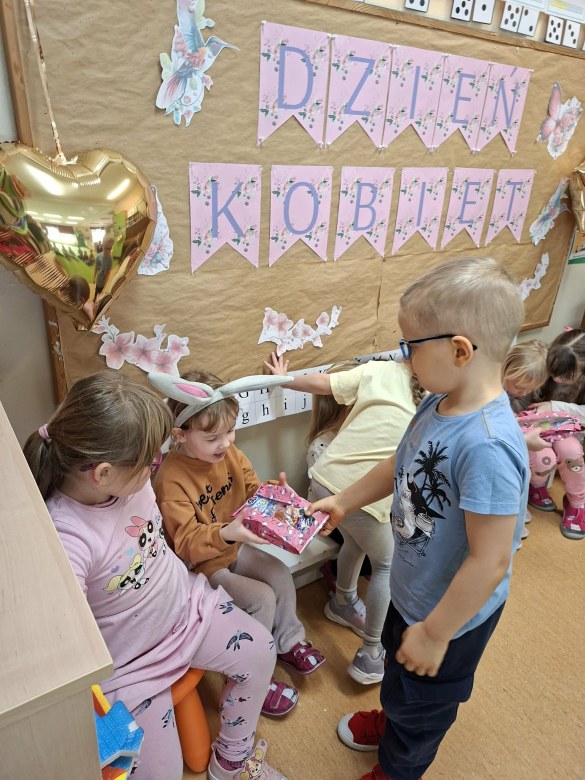 Sówki: Dzień Kobiet - Zdjęcie 22