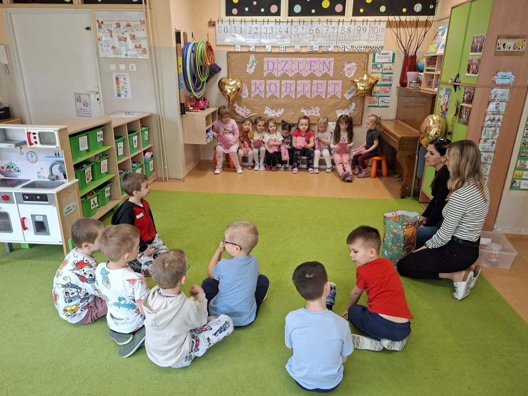 Sówki: Dzień Kobiet - Zdjęcie 34