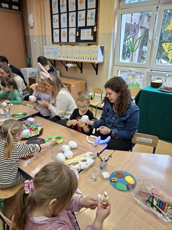 Warsztaty Wielkanocne w grupie Sówki - Zdjęcie 42