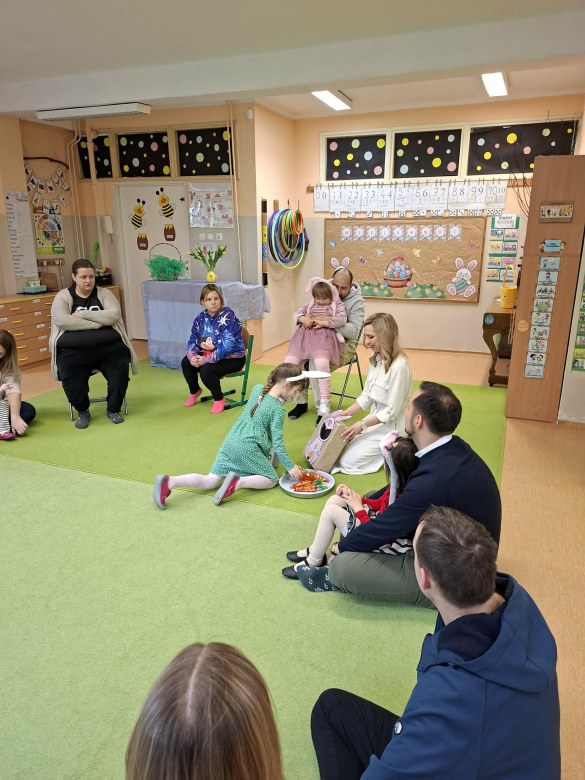 Warsztaty Wielkanocne w grupie Sówki - Zdjęcie 8