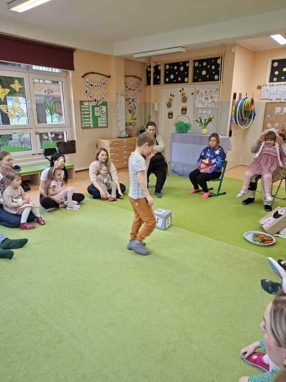 Warsztaty Wielkanocne w grupie Sówki - Zdjęcie 25