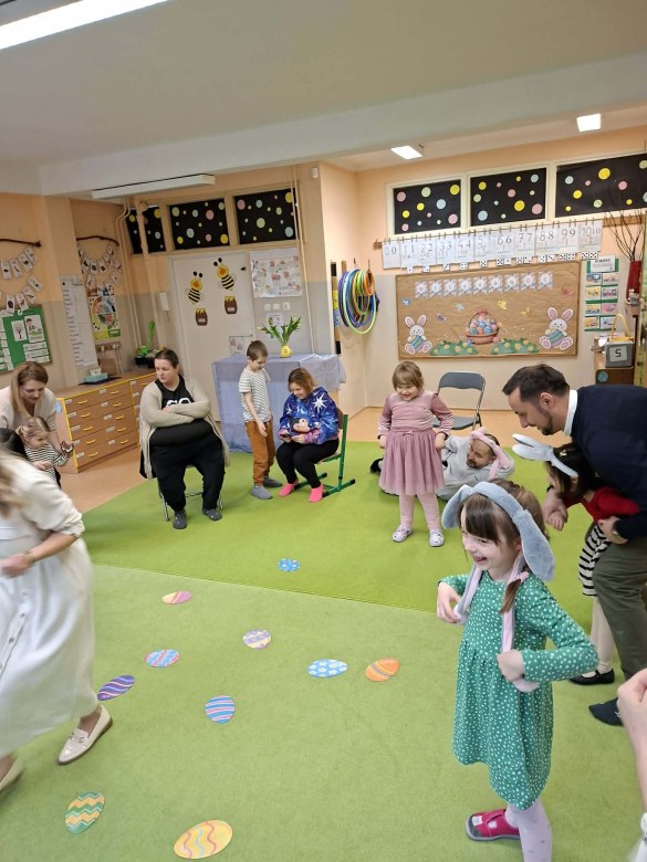 Warsztaty Wielkanocne w grupie Sówki - Zdjęcie 30