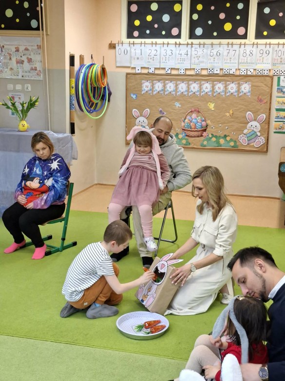 Warsztaty Wielkanocne w grupie Sówki - Zdjęcie 37