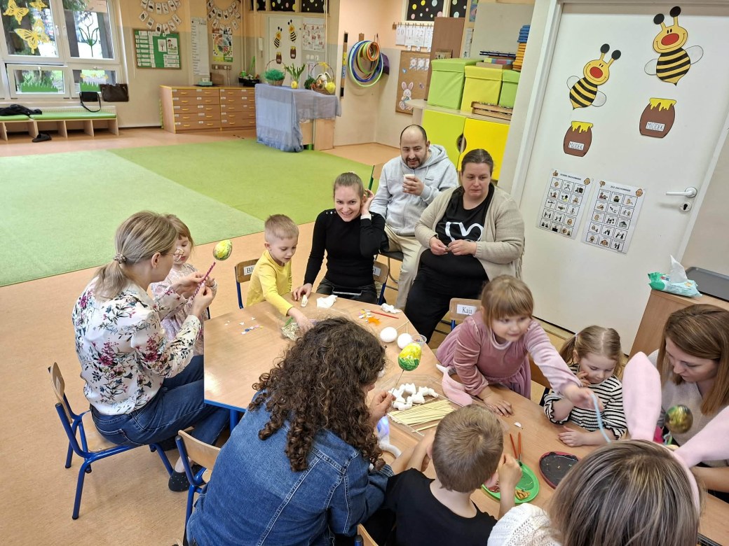 Warsztaty Wielkanocne w grupie Sówki - Zdjęcie 11