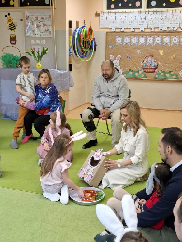 Warsztaty Wielkanocne w grupie Sówki - Zdjęcie 16