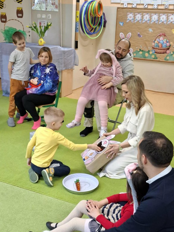 Warsztaty Wielkanocne w grupie Sówki - Zdjęcie 23