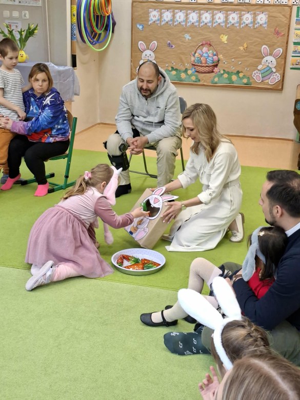 Warsztaty Wielkanocne w grupie Sówki - Zdjęcie 33