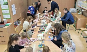 Warsztaty Wielkanocne w grupie Sówki - Zdjęcie 40