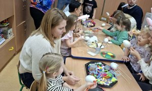 Warsztaty Wielkanocne w grupie Sówki - Zdjęcie 26