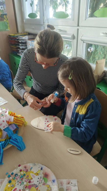 Warsztaty Wielkanocne w grupie Żabki - Zdjęcie 30