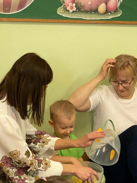 Warsztaty Wielkanocne w grupie Misie - Zdjęcie 16