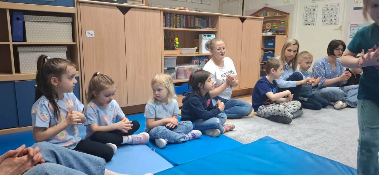 Światowy Dzień Świadomości Autyzmu - Zdjęcie 73