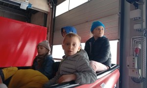 Wyjazd dzieci 6-letnich do jednostki Straży Pożarnej - Zdjęcie 47