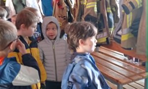 Wyjazd dzieci 6-letnich do jednostki Straży Pożarnej - Zdjęcie 53