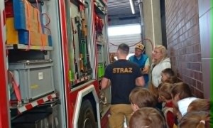 Wyjazd dzieci 6-letnich do jednostki Straży Pożarnej - Zdjęcie 15