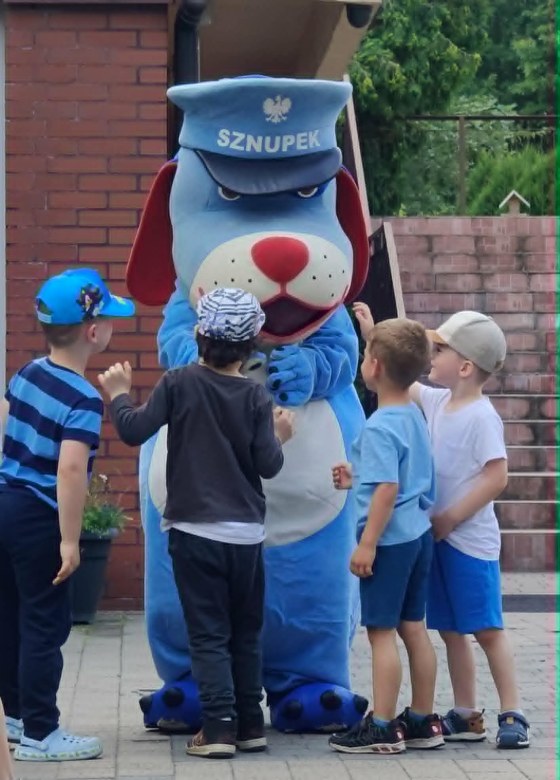 Bezpieczny Przedszkolak- Spotkanie z policjantem - Zdjęcie 106
