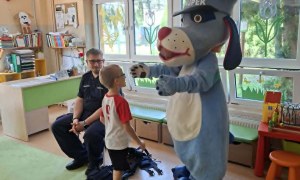 Bezpieczny Przedszkolak- Spotkanie z policjantem - Zdjęcie 12