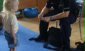 Bezpieczny Przedszkolak- Spotkanie z policjantem - Zdjęcie 58
